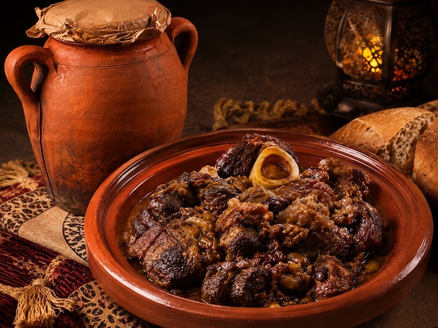 طنجية بلحم الجمل